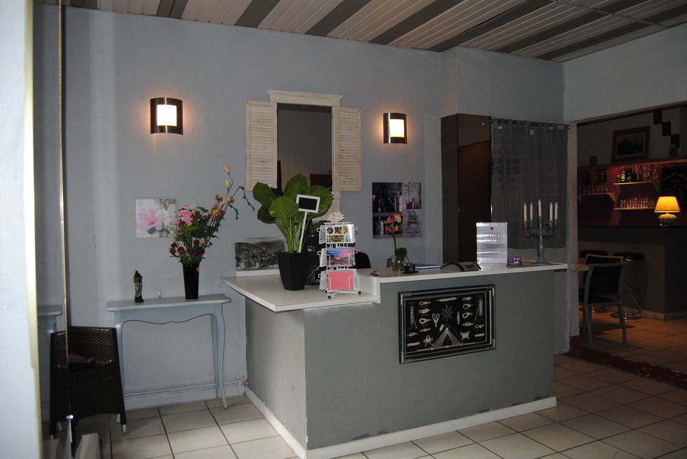 Hotel De Geneve Lourdes Exterior photo