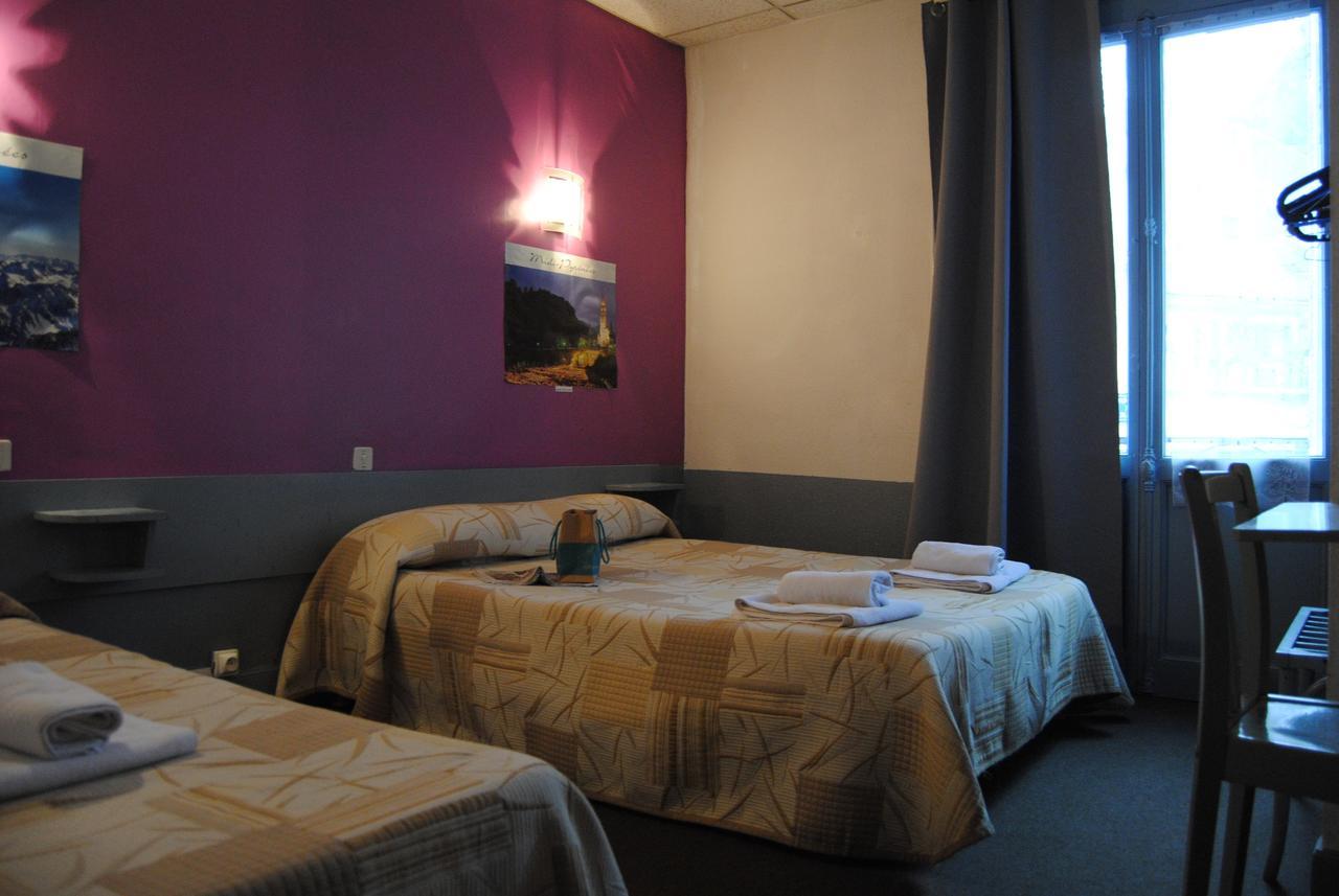 Hotel De Geneve Lourdes Exterior photo